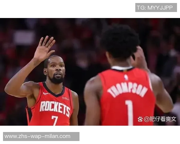 篮球明星化妆失误引发热议场子被砸网友热评纷纷表示难以置信 篮球明星化妆失误引发热议场子被砸网友热评纷纷表示难以置信